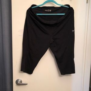 Old Navy Active Wear Compression Capri Pants 20